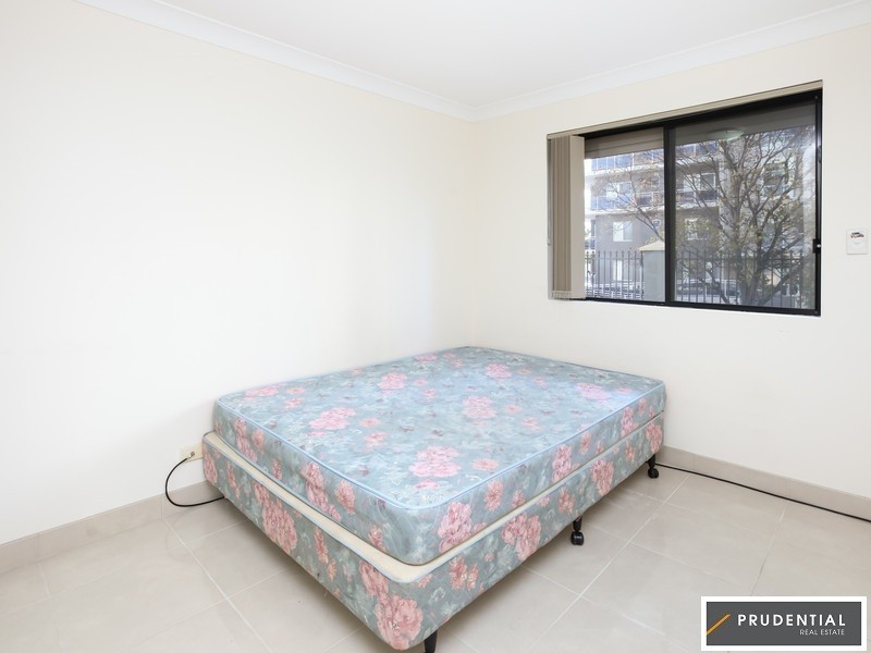 30/12-20 Lachlan Street, Liverpool NSW 2170