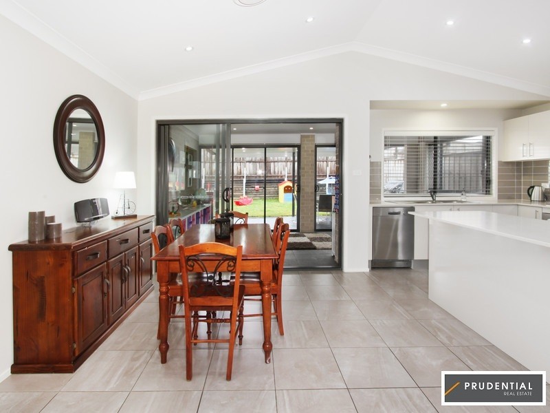 9 Corsair Avenue, Middleton Grange NSW 2171