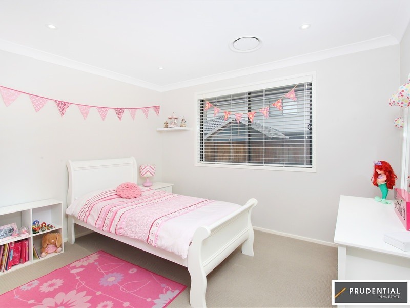 9 Corsair Avenue, Middleton Grange NSW 2171