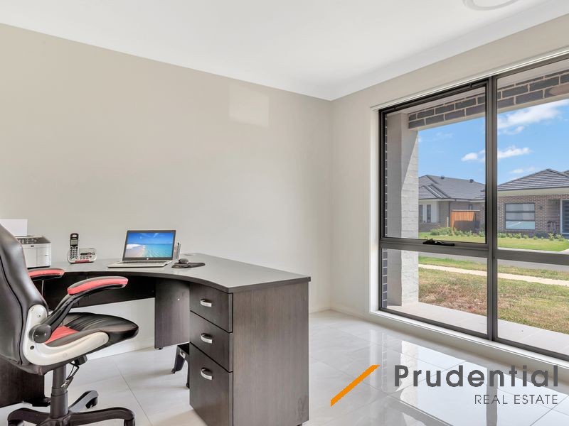 140 Macksville Street, Carnes Hill NSW 2171