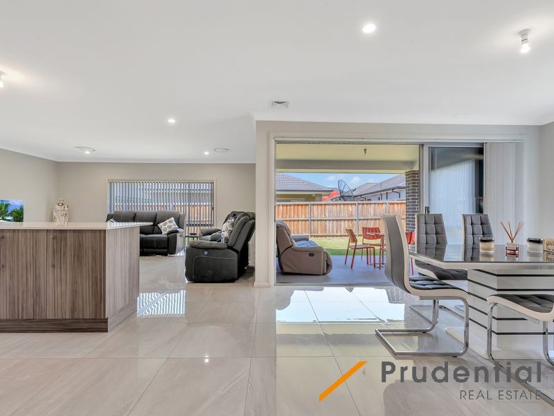 140 Macksville Street, Carnes Hill NSW 2171