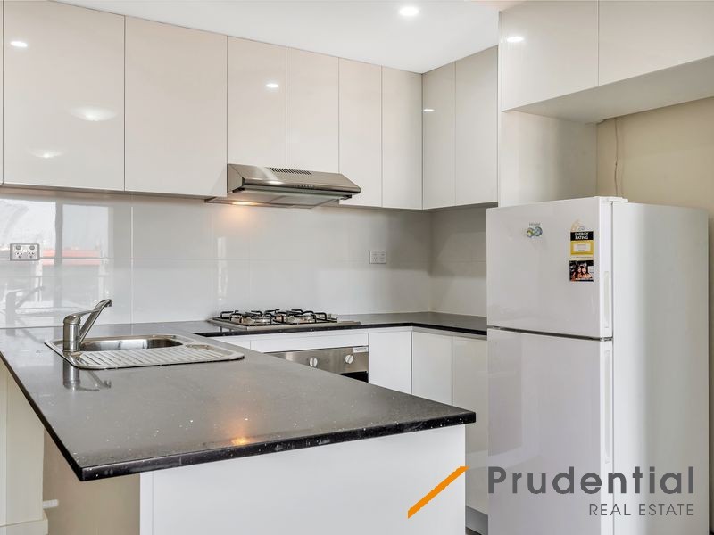 40/17-21 The Crescent, Fairfield NSW 2165