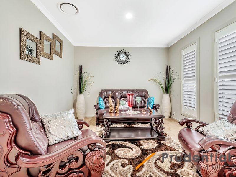 44 Pioneer Drive, Carnes Hill NSW 2171