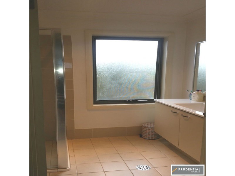 2 Glatton Road, Glenfield NSW 2167