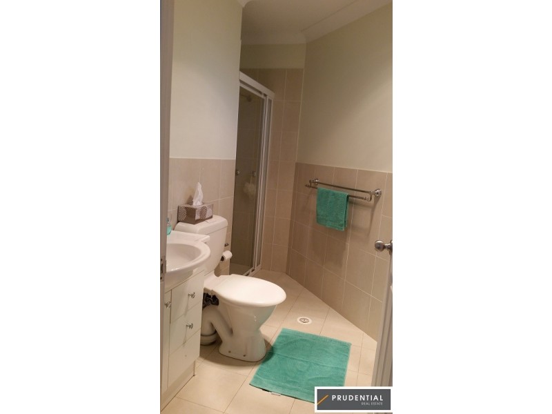 8/92 Kendall Drive, Casula NSW 2170