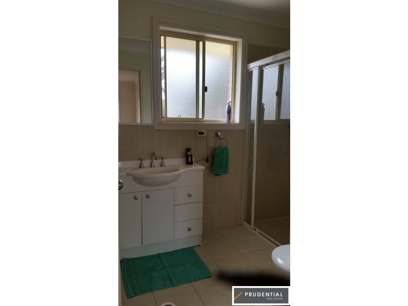 8/92 Kendall Drive, Casula NSW 2170