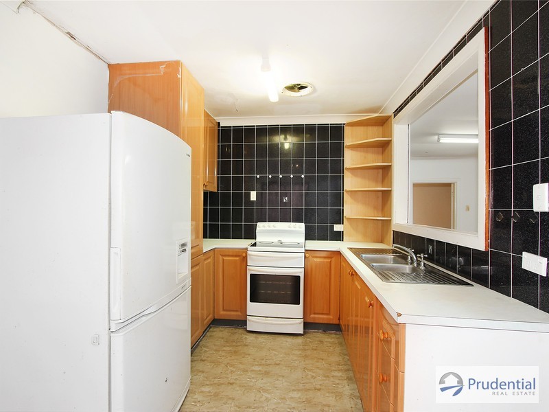 33 Lyndley Street, Busby NSW 2168