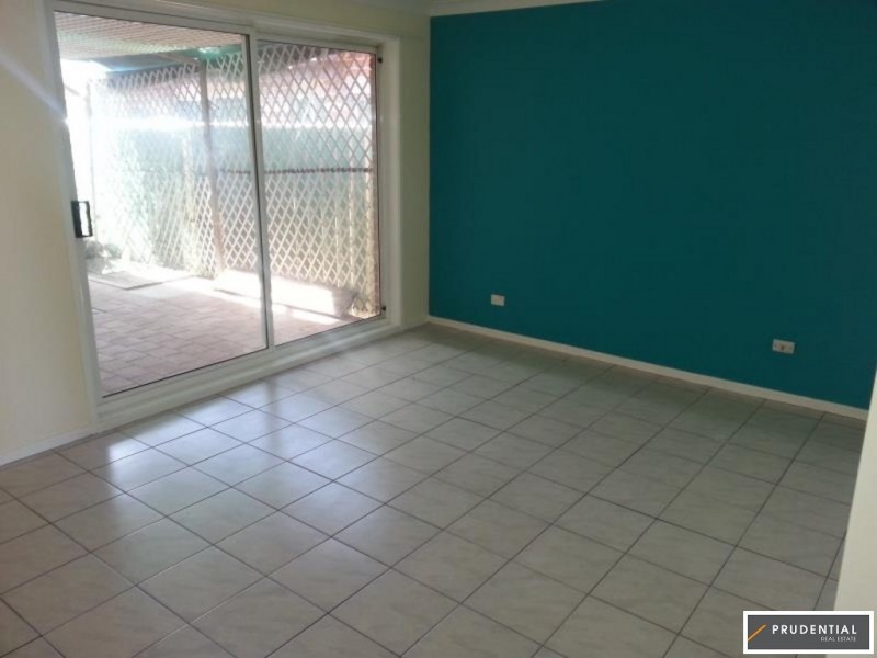 25 Sparrow Lane, Green Valley NSW 2168