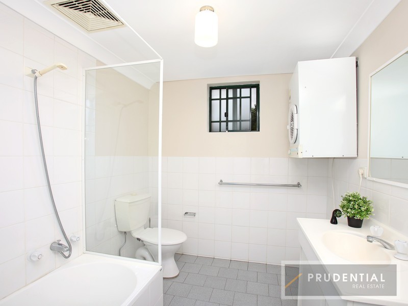 6/29-33 De Witt Street, Bankstown NSW 2200