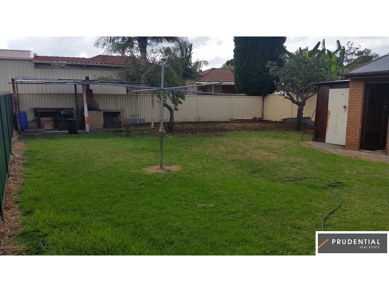 247 St Johns Road, St Johns Park NSW 2176