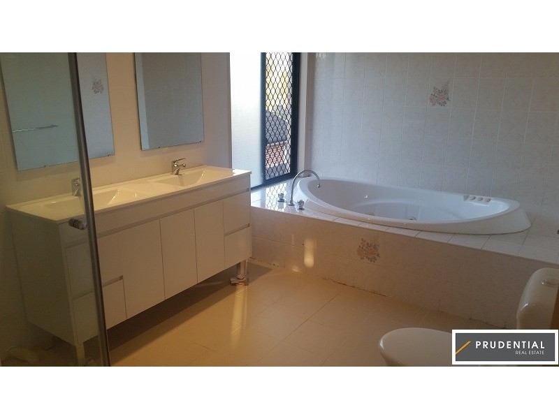25 Chapman Street, West Hoxton NSW 2171