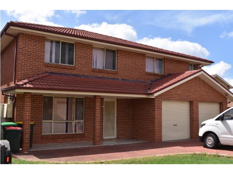 18 Tabletop Circuit, Horningsea Park NSW 2171