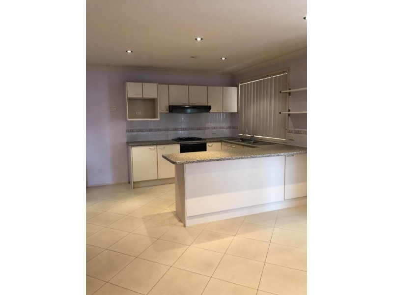 8 Gilgandra Road, Hoxton Park NSW 2171