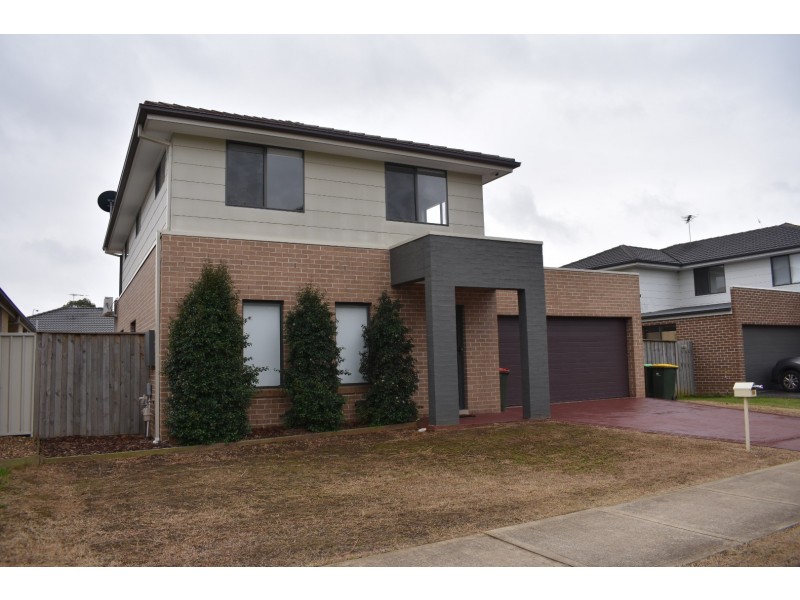 18 Sunday Circuit, Edmondson Park NSW 2174