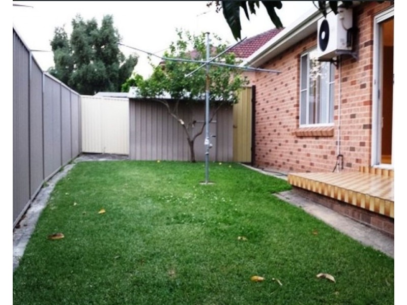 5 Moffitt Crescent, Edensor Park NSW 2176