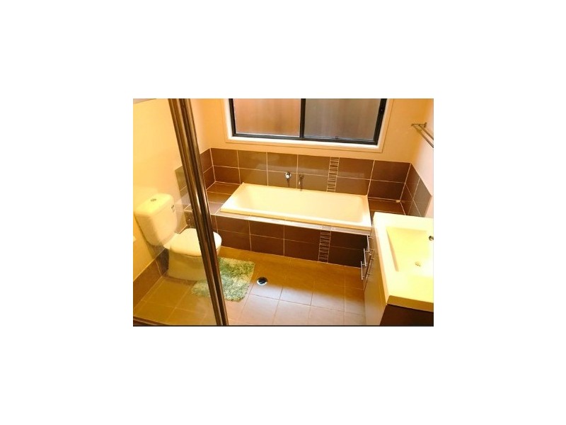 9 Stormberg Place, Edmondson Park NSW 2174