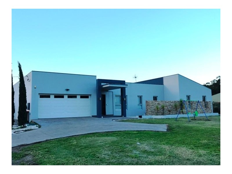 75b Watts Road, Kemps Creek NSW 2178