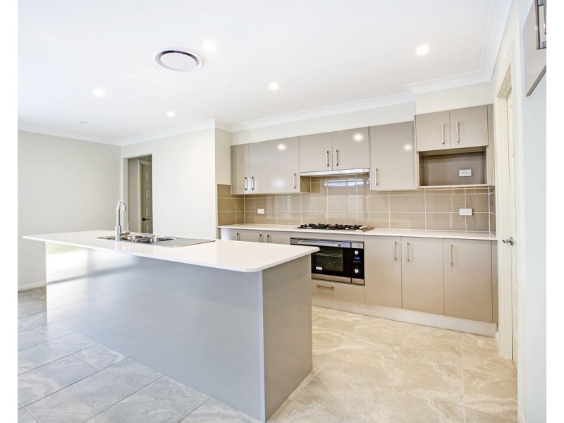 5 Pekin Street, Spring Farm NSW 2570