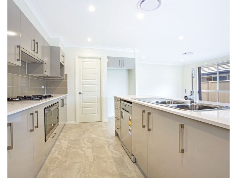 5 Pekin Street, Spring Farm NSW 2570