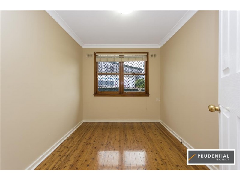12 Bare Avenue, Lurnea NSW 2170