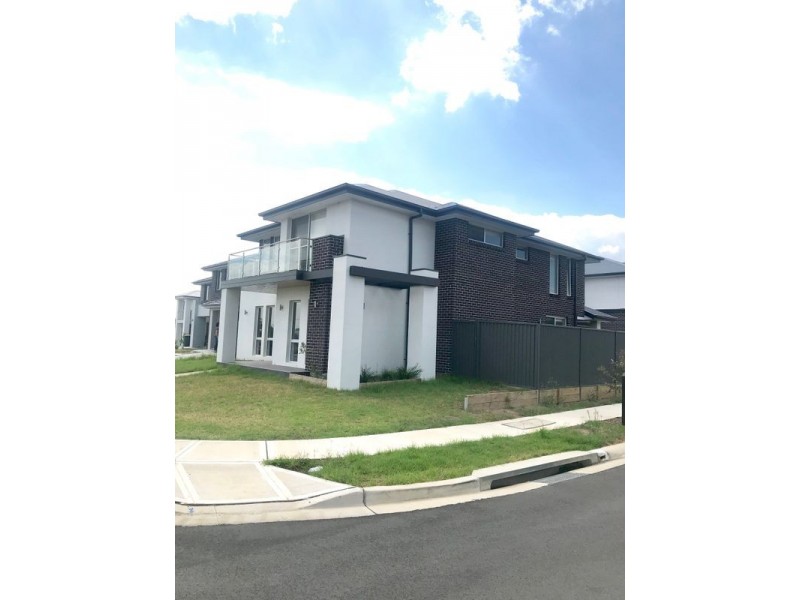 7 Sawsedge Avenue, Leppington NSW 2179