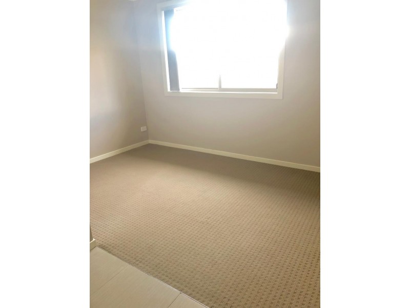 1a Bonython Avenue, Middleton Grange NSW 2171