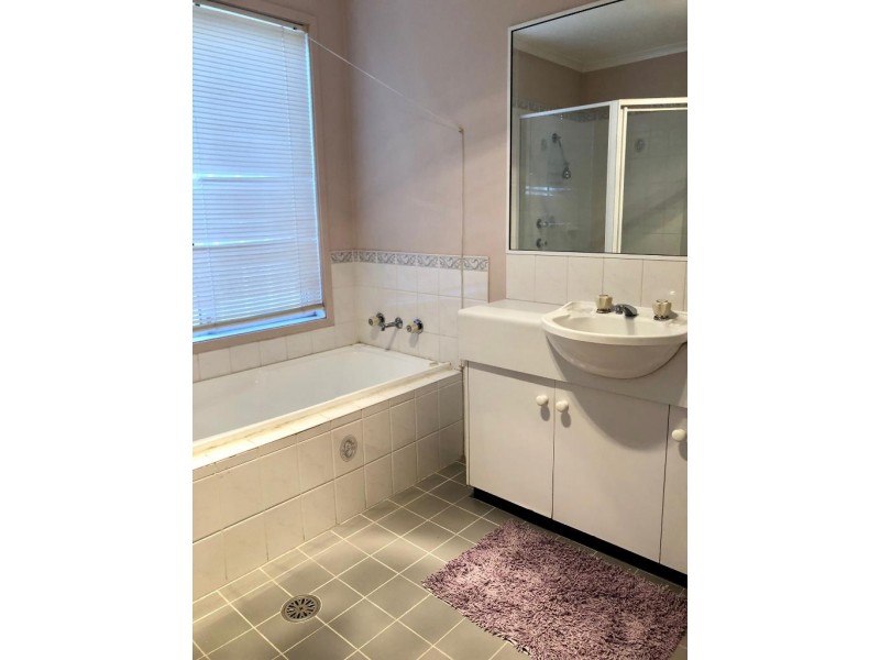 6 Archer Way, West Hoxton NSW 2171