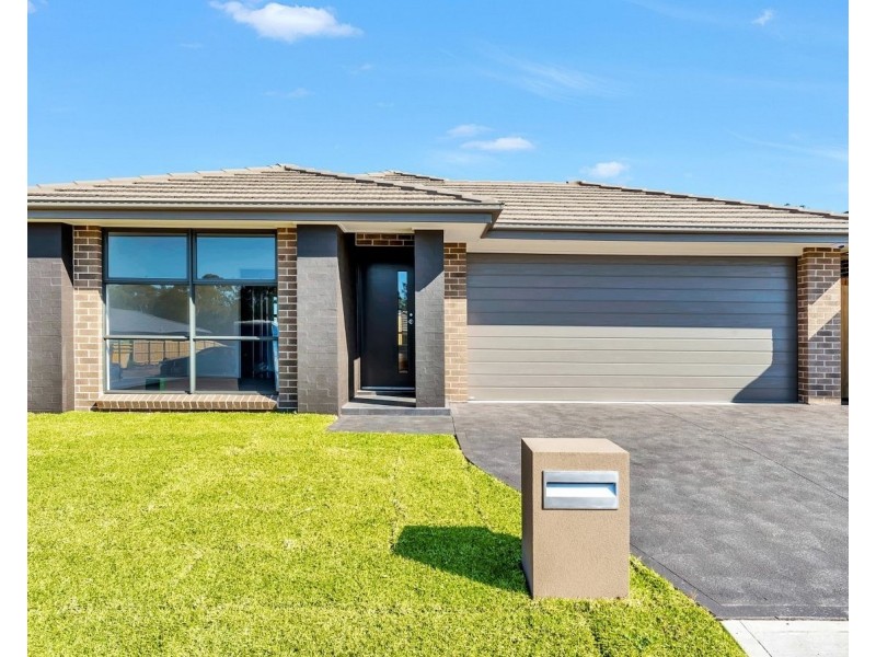 30 Crystal Palace Way, Leppington NSW 2179