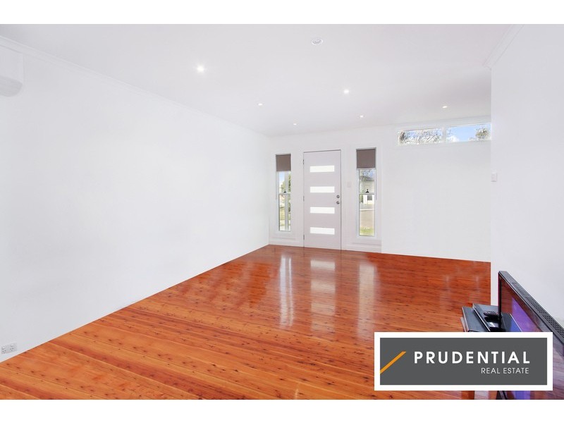 6 Bosley Avenue, Liverpool NSW 2170