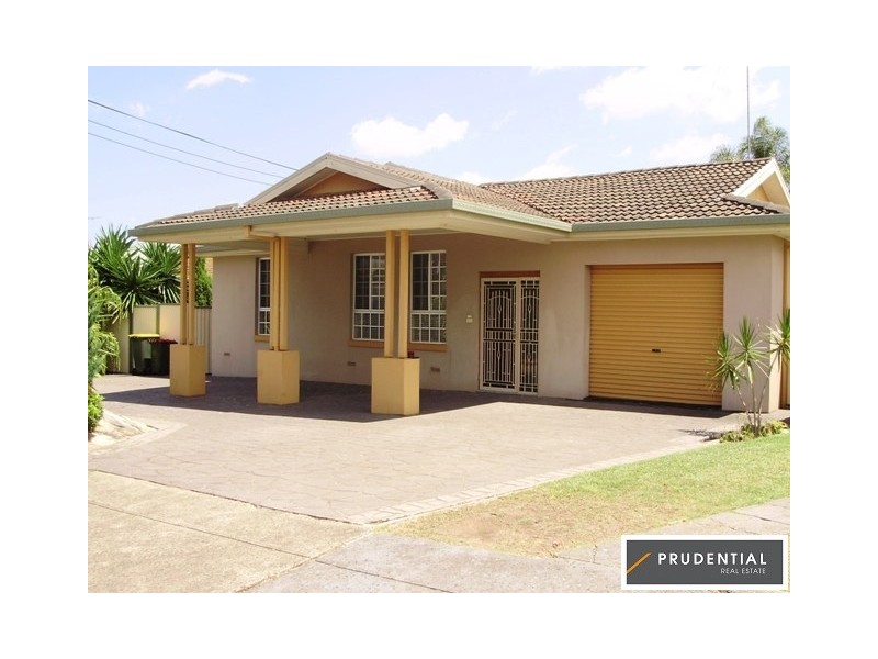 10 Bratsell Avenue, Moorebank NSW 2170