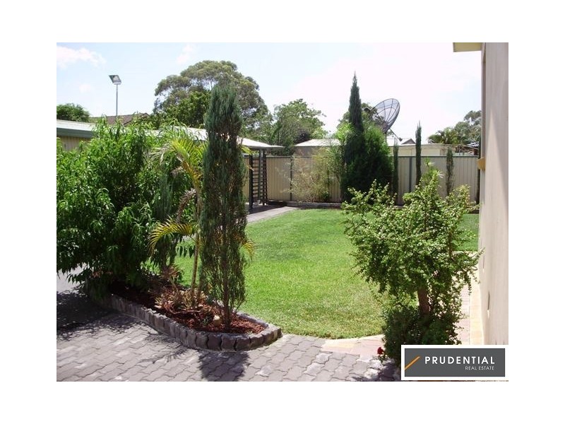 10 Bratsell Avenue, Moorebank NSW 2170