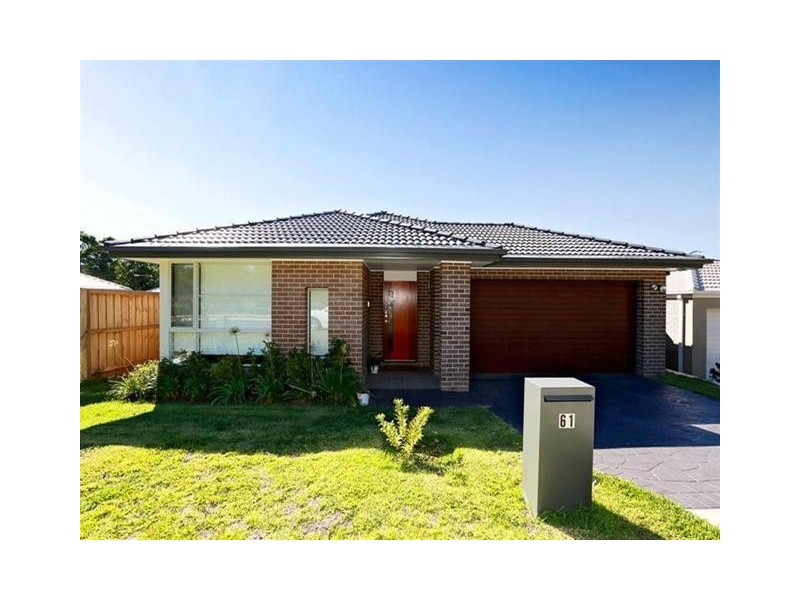 61 Robey Ave, Middleton Grange NSW 2171