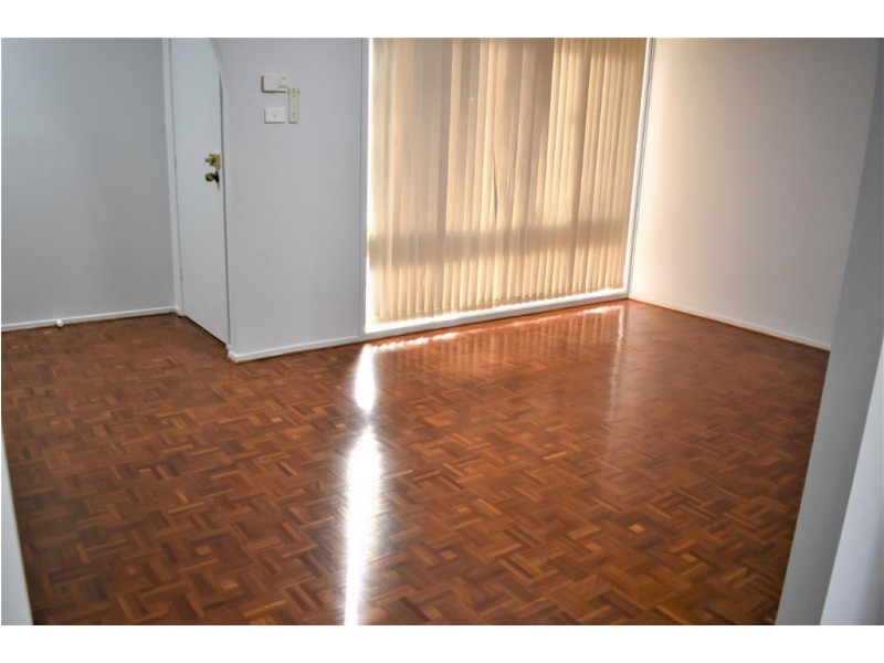 60 Napier Avenue, Lurnea NSW 2170