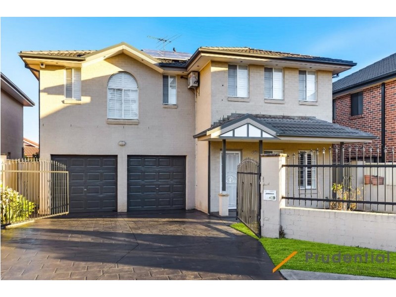 39 Thistle Circuit, Green Valley NSW 2168