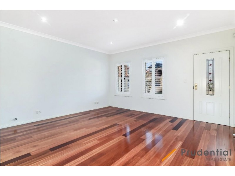 39 Thistle Circuit, Green Valley NSW 2168