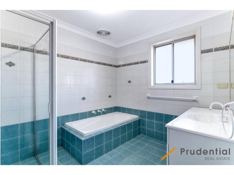 39 Thistle Circuit, Green Valley NSW 2168