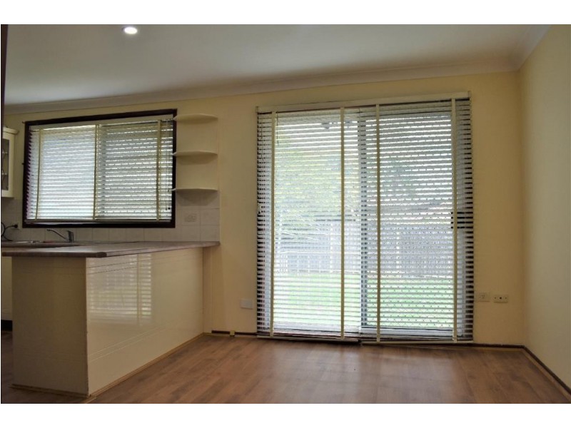 60 Hillview Parade, Lurnea NSW 2170