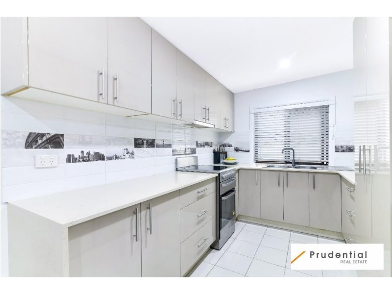 3 Grove St, Casula NSW 2170