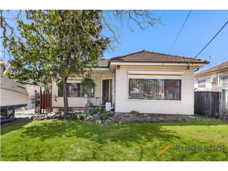 27 Dale Ave, Liverpool NSW 2170