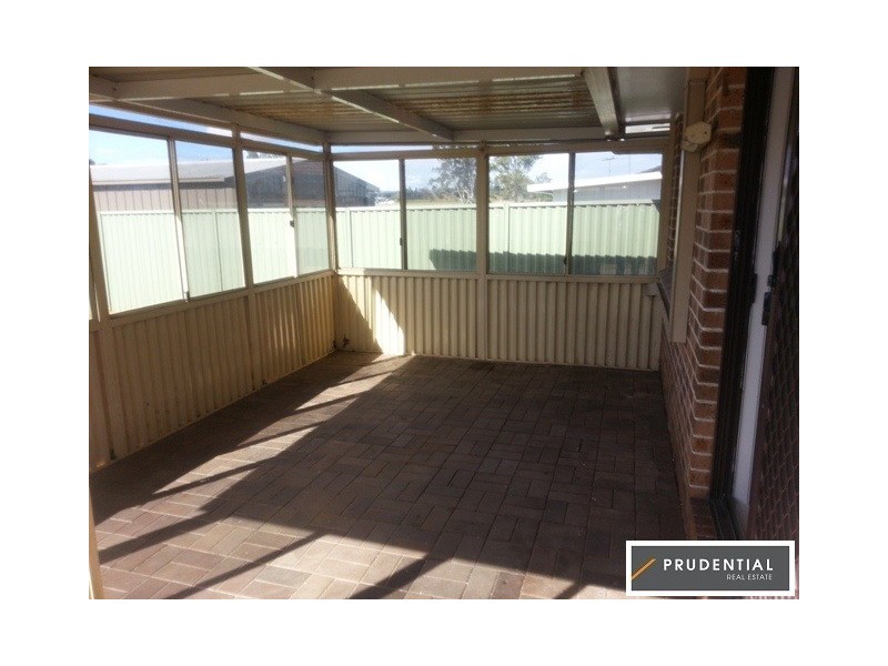 93 Colebee Crescent, Hassall Grove NSW 2761
