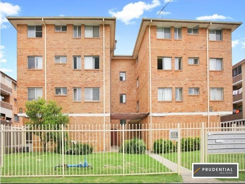 23/11 Forbes Street, Warwick Farm NSW 2170