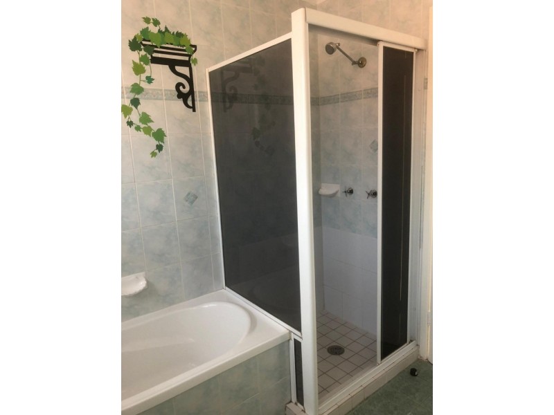 19 Curtis Crescent, Moorebank NSW 2170