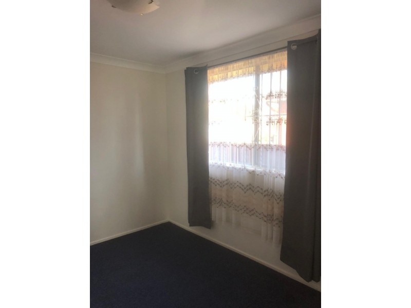 19 Curtis Crescent, Moorebank NSW 2170