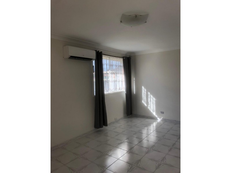 19 Curtis Crescent, Moorebank NSW 2170