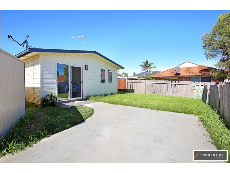 42A De Meyrick Avenue, Casula NSW 2170