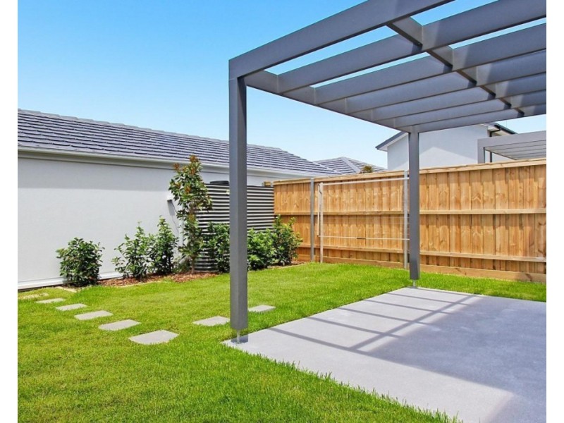 17 Kermond  Walk, Moorebank NSW 2170