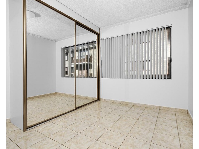 5/107 Castlereagh Street, Liverpool NSW 2170