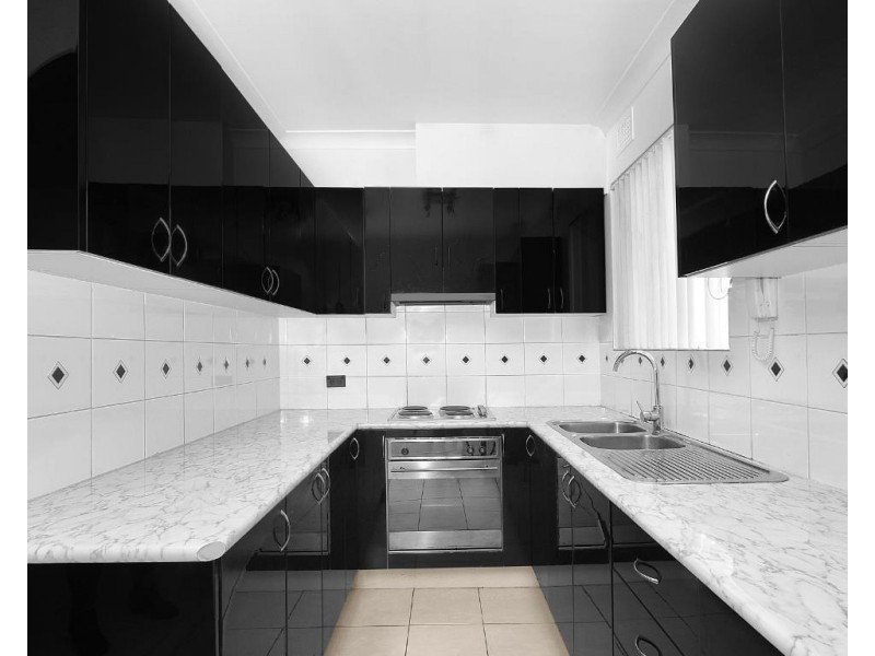 5/107 Castlereagh Street, Liverpool NSW 2170