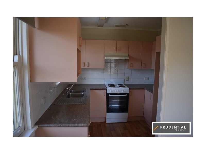 198 Graham Avenue, Lurnea NSW 2170