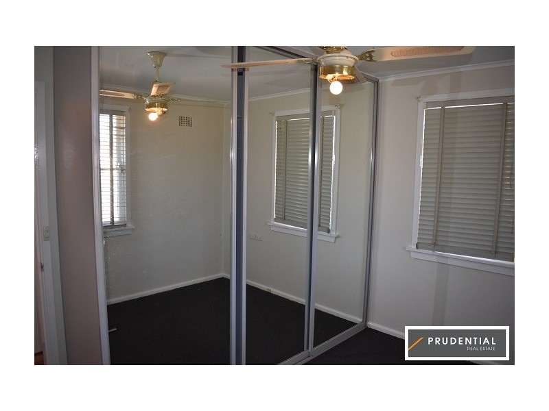 198 Graham Avenue, Lurnea NSW 2170